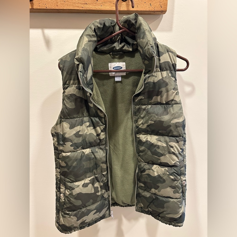 Camouflage Puffer Vest